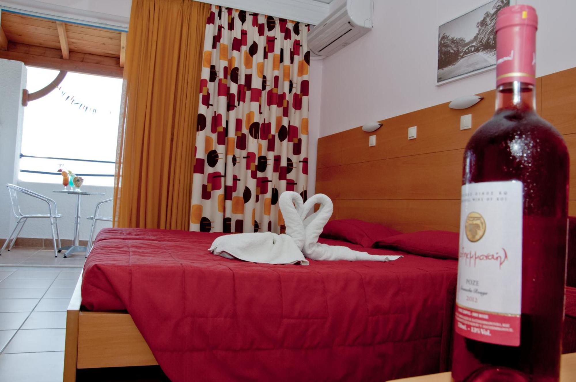 Hotel Tigaki'S Star Kültér fotó